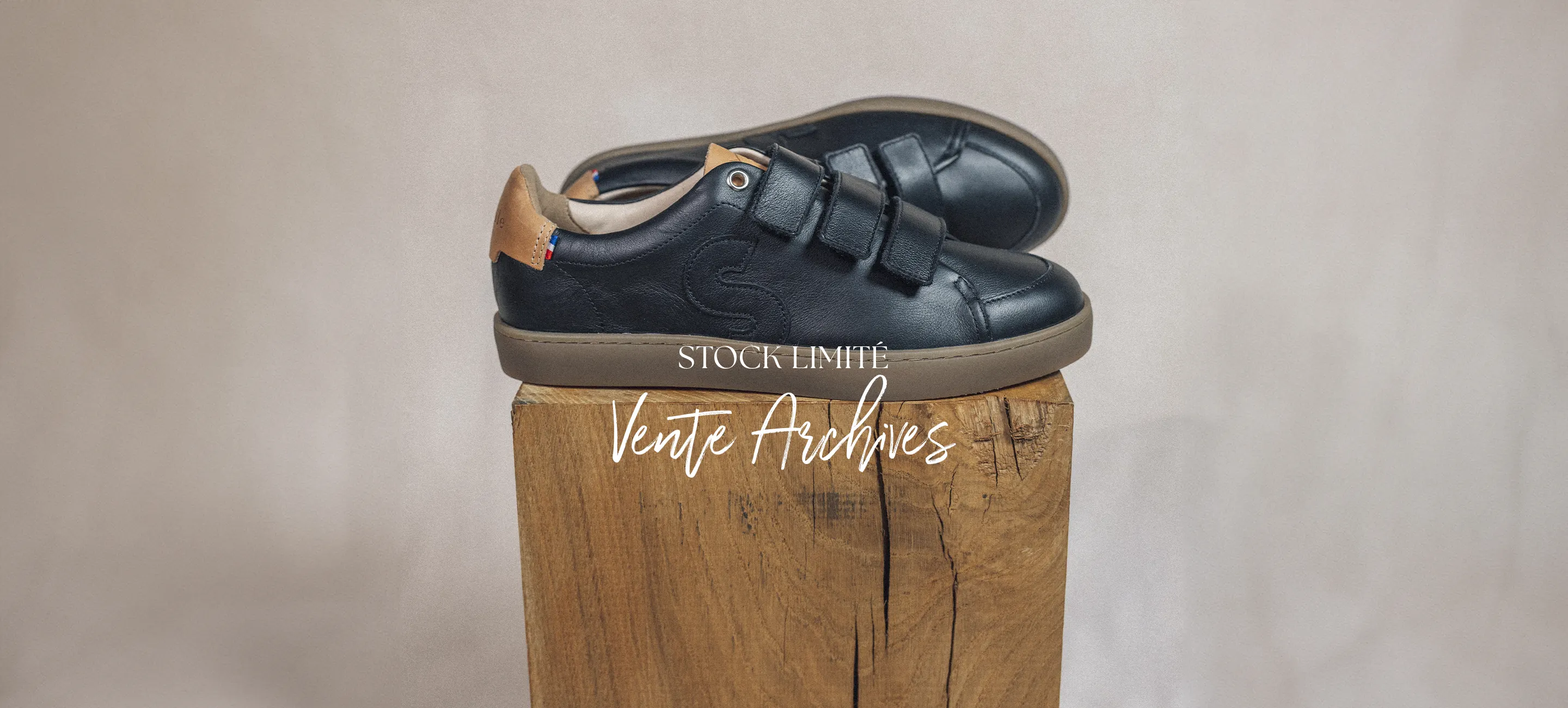 ARCHIVES JANV Slide background